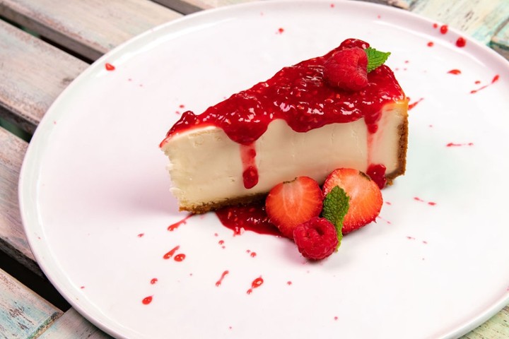 New York Style Cheesecake w/ Raspberry