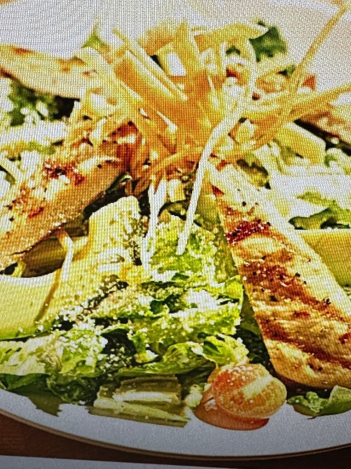 Tiny's Grilled Chicken Salad