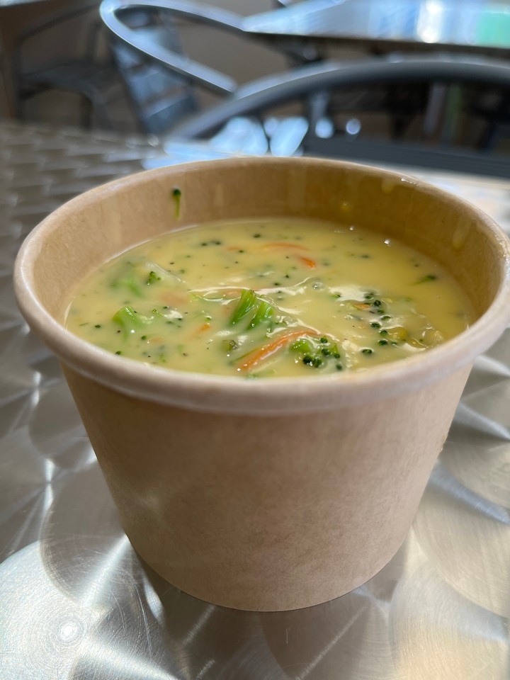 Broccoli Cheddar soup (12oz)