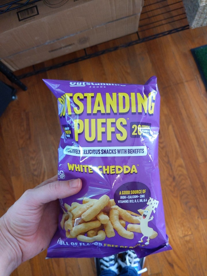 Outstanding Puffs White Chedda