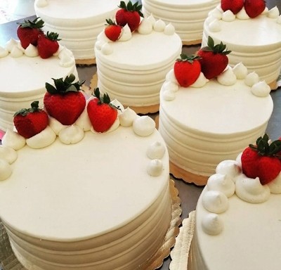 Strawberries & Cream Cake