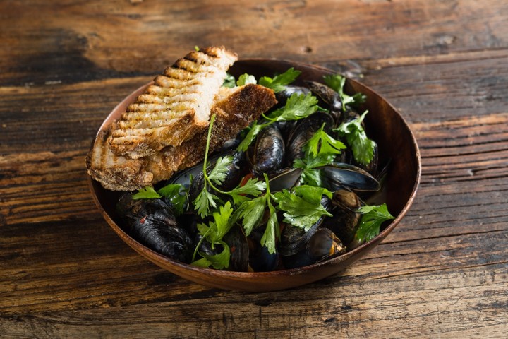 Cozze Al Pomodoro*