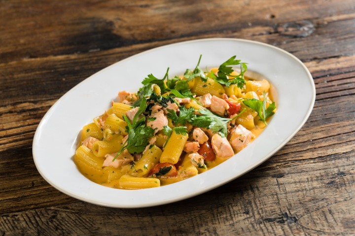 Rigatoni Al Salmone