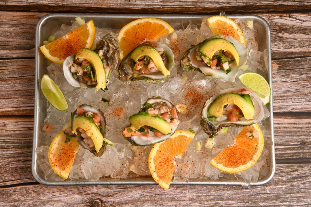 OSTIONES REYENOS 1/2 DZ (6)- OYSTERS WITH CEVICHE
