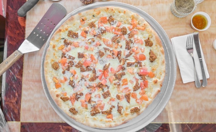 LG Chicken Tomato Pizza