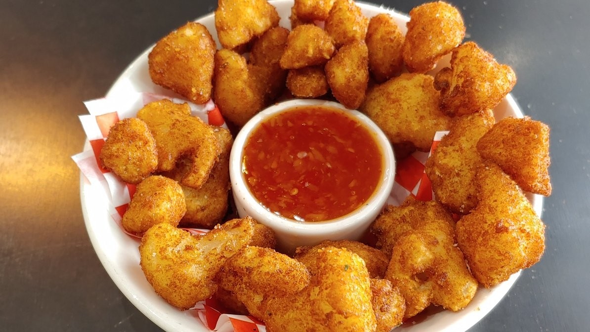 The Wing Dome Greenwood 7818 Greenwood Ave N 12 Wings