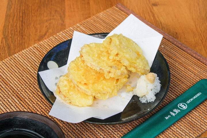 SWEET POTATO TEMPURA (4pc)