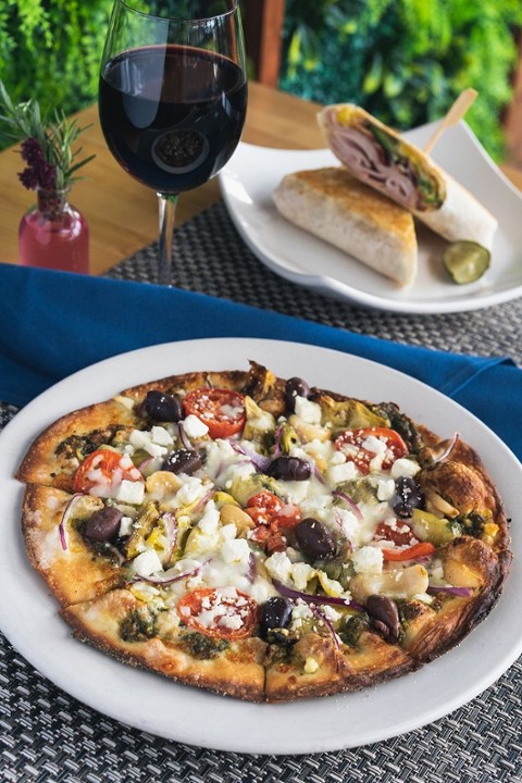 Greek Veggie Pizza (V)