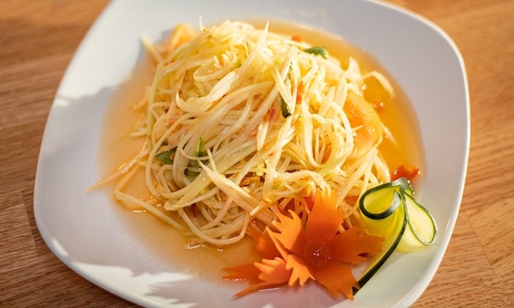 Papaya Salad (Somtum) (Spicy)