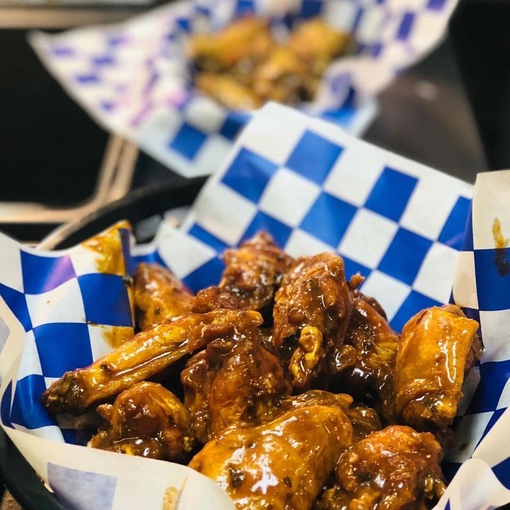 12 Piece Bone-In Wings