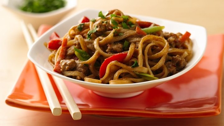 Schezwan Chicken Noodles