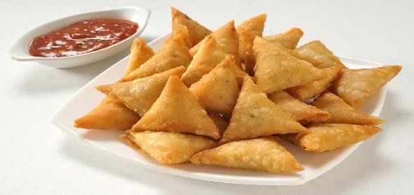 Irani Onion Samosa (6 Pc's)