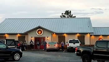 Woodstack BBQ Tavern 4038 N Valdosta Rd