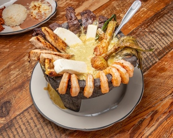 Sizzling Molcajete