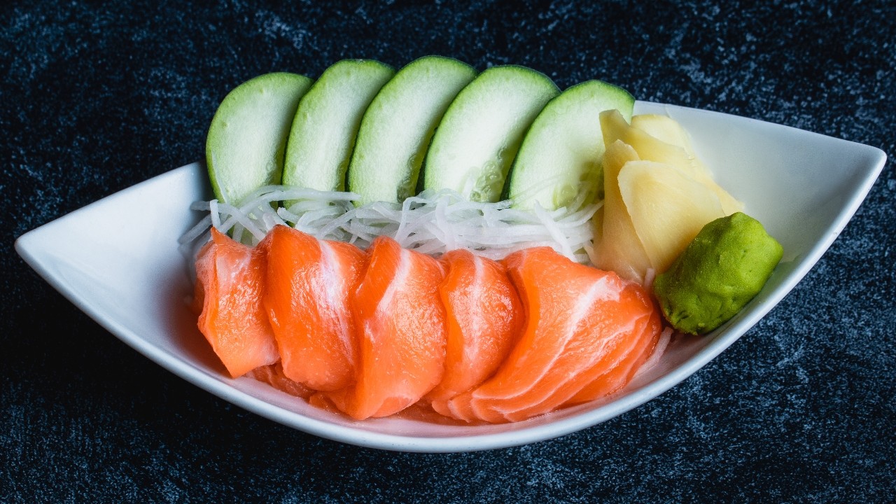 Salmon Sashimi (5pc)