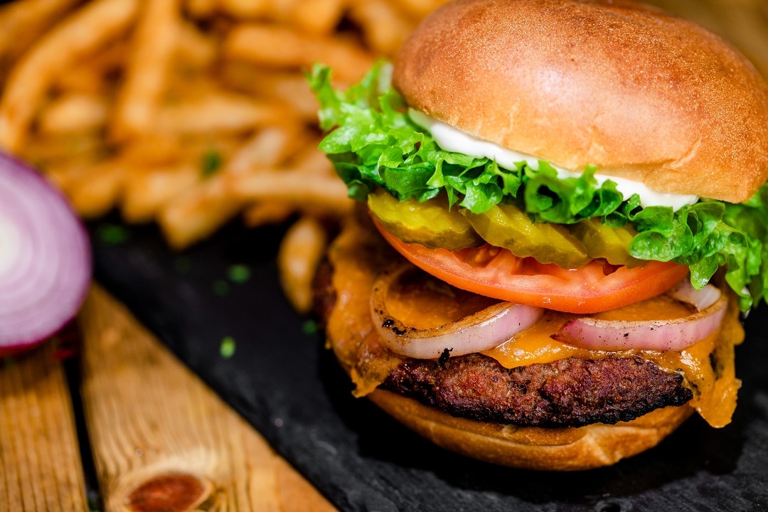AISHA'S VEGGIE BURGER