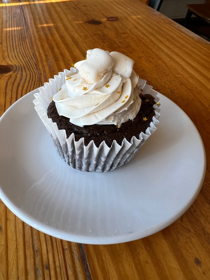 HOLIDAY Hot Cocoa Cupcakes