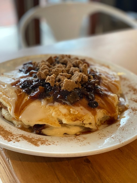 Bridget Jones Cinnamon Roll Pancakes