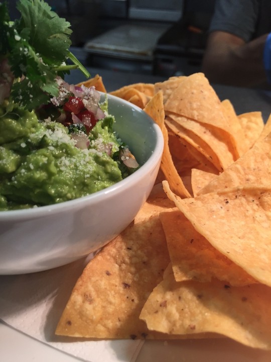 Guac & Chips