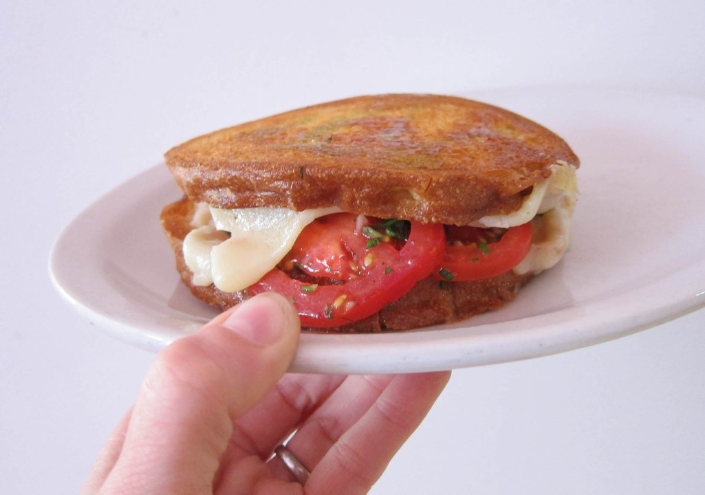 MARINATED TOMATO GRILLED CHEESE