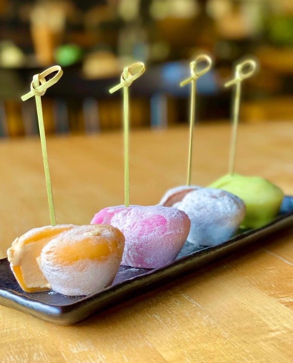 MOCHI ICE CREAM