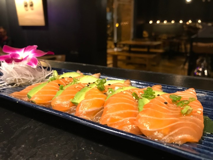 SALMON CARPACCIO