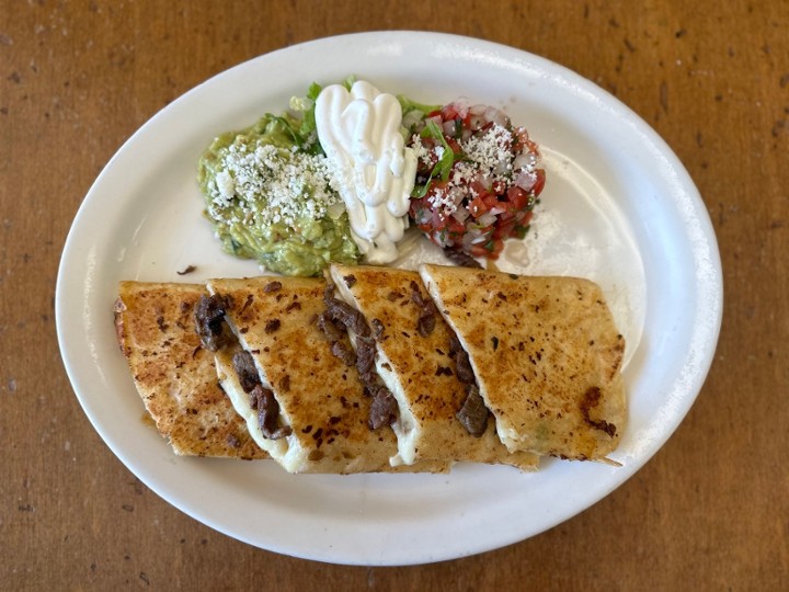 Quesadilla Suiza
