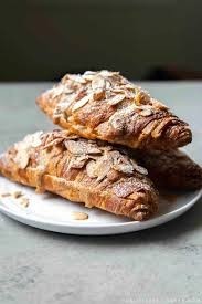 Croissant - Almond