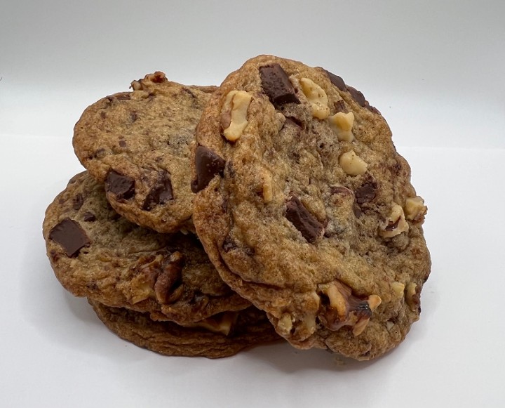 Chocolate Chip Cookie with Nuts