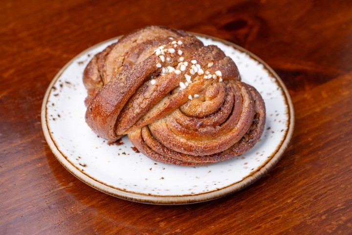 Cardamom bun