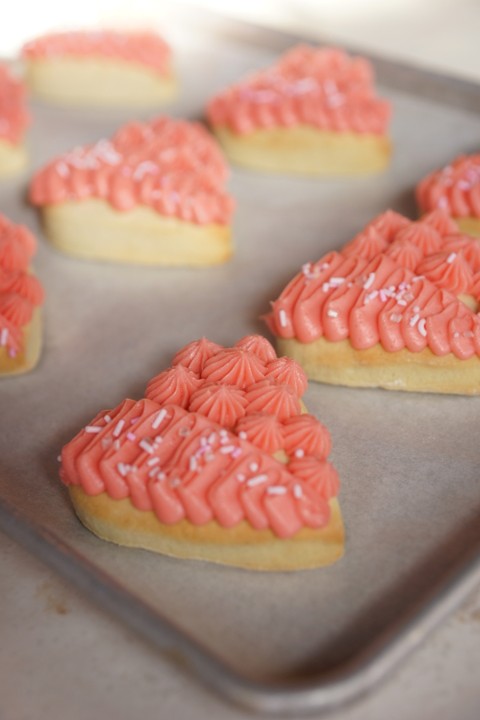 HEART SHAPED SUGAR COOKIES (1/2 DOZ)