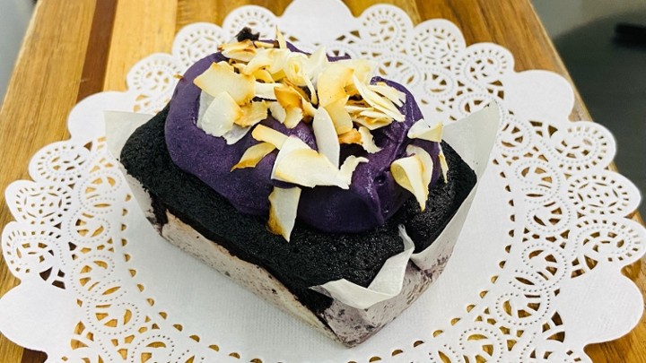 Ube cake