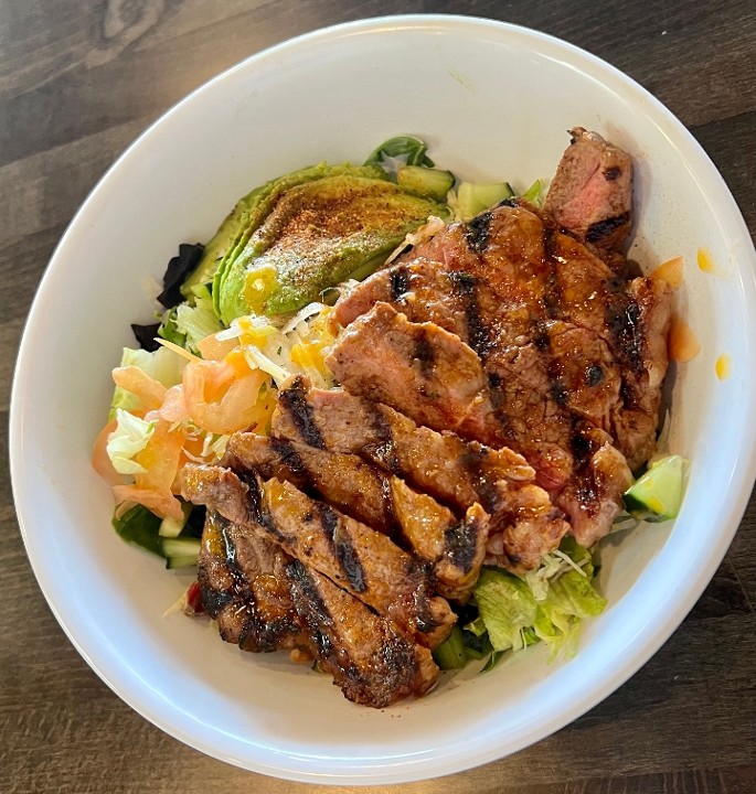 Steak & Avocado Salad