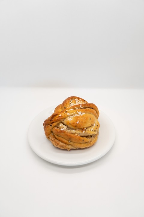 Cardamom Bun