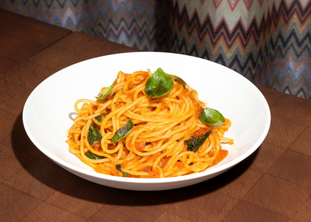 Spaghetti al Pomodoro Fresco