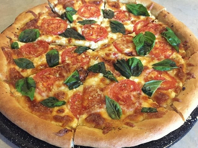 Personal Basilico Pizza