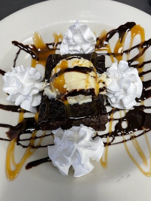 Fudge Brownie Sundae