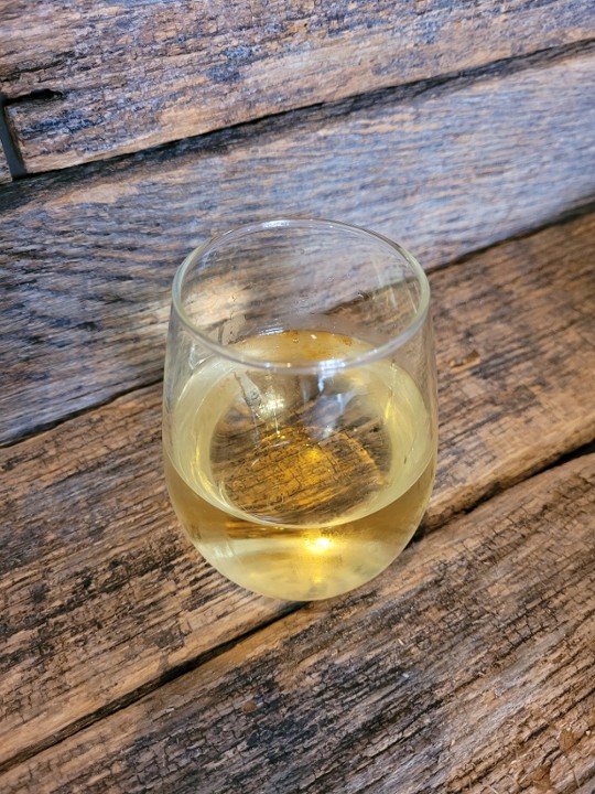 bota - riesling white wine