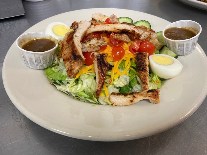 Philay's Feature Salad