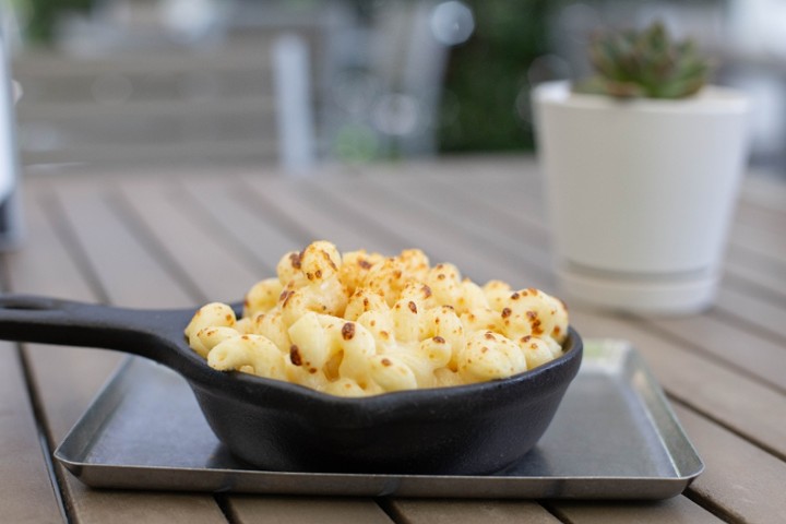 Gooey Raclette Mac & Cheese