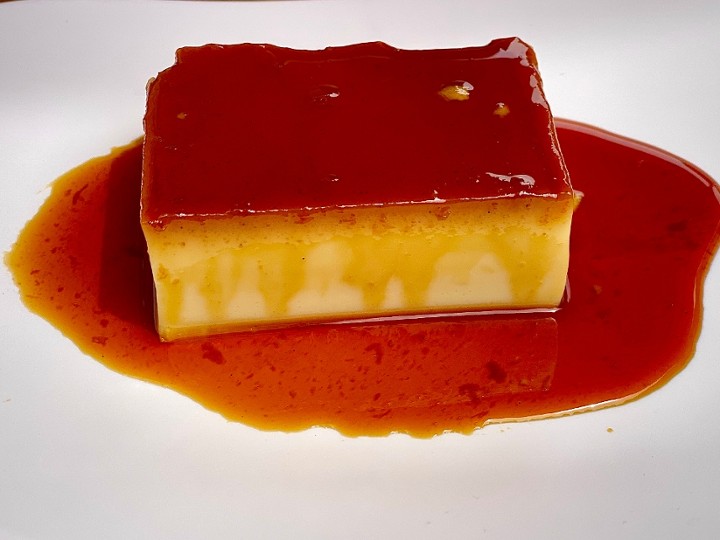 Quesillo (Latin flan)