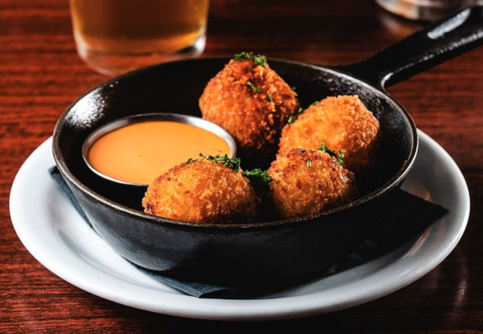 Croquetas Romesco