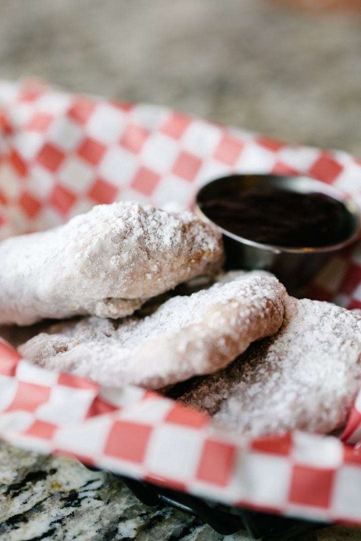 Powdered Donuts With Blueberry Jam