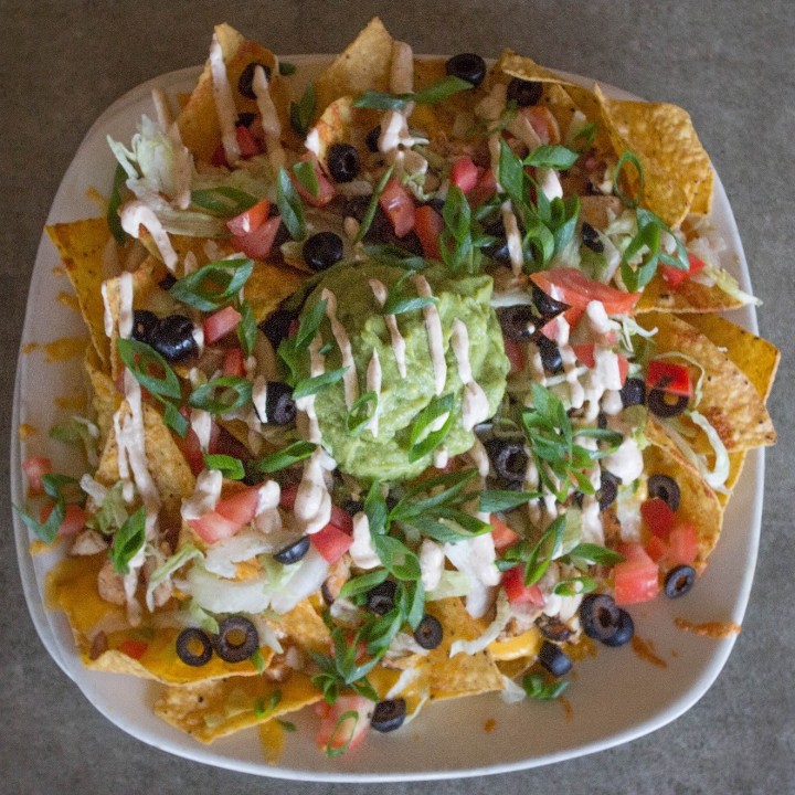 Deluxe Nachos*