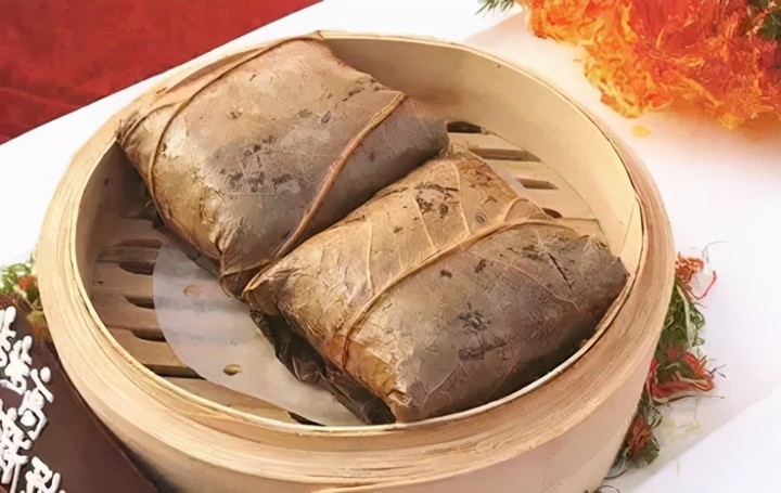 Lor Mai Gai - Abalone & Minced Pork Glutinous Rice Wrap (2 pieces)