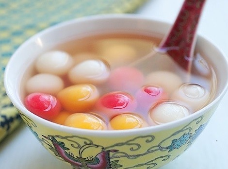 Hot Sweet Ginger soup with Mochi Rice Balls