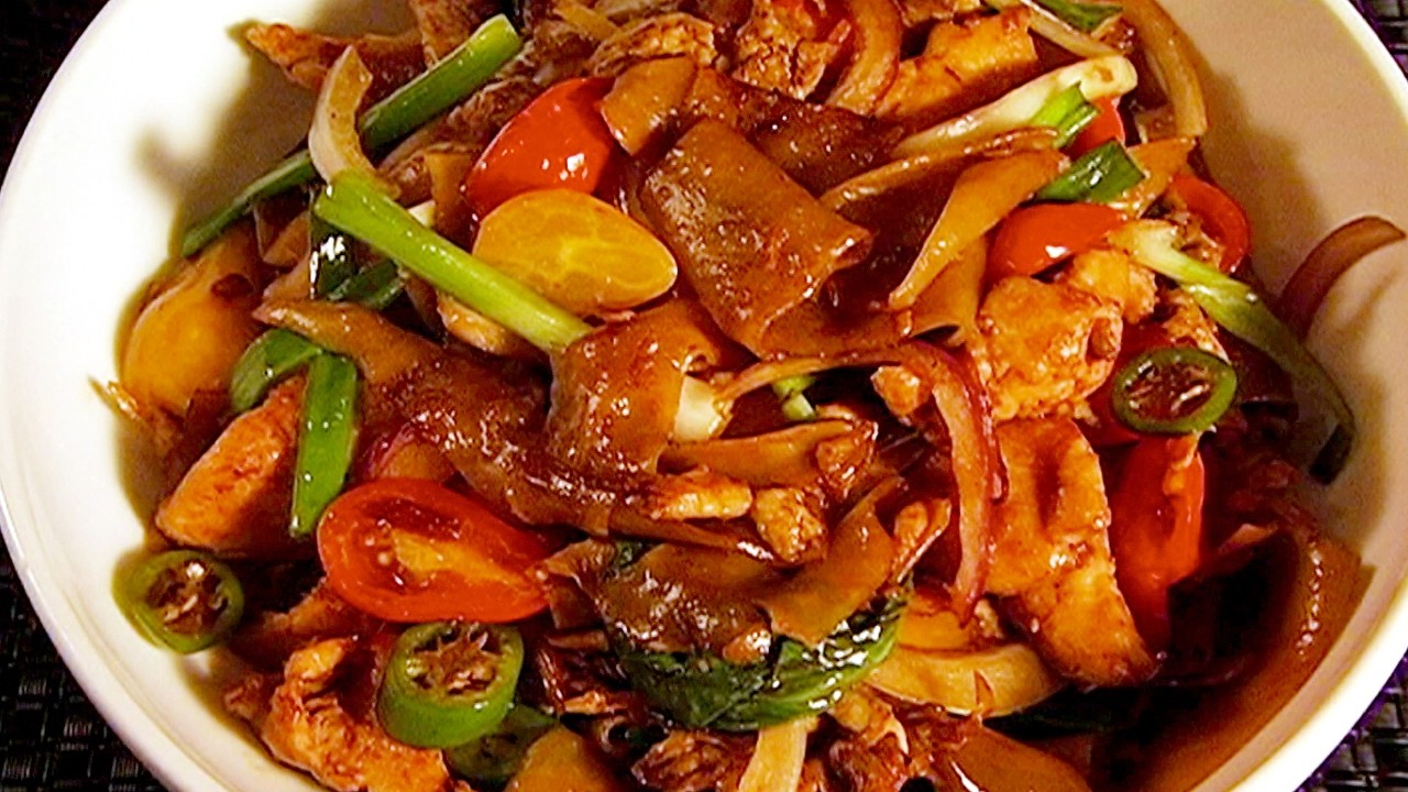 Lunch Special Pad Kee Mao