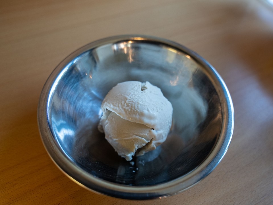 Vanilla Ice Cream (2 Scoops)