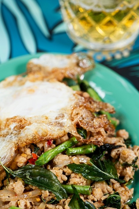 Pad Krapow Gai