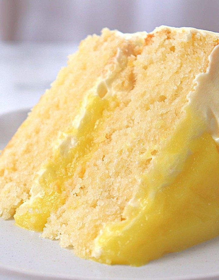 Italian Lemon Cream Cake*